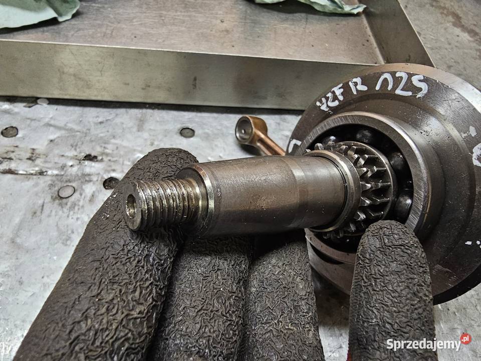 Yamaha YZF 125 R wał korbowy korbowód korba dolnośląskie Jelenia Góra sprzedam