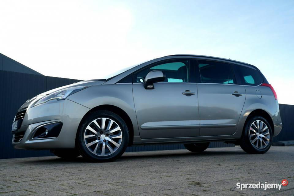 Peugeot 5008 ALLURE automat6 nawi PANORAMA garażowany Otmuchów sprzedam