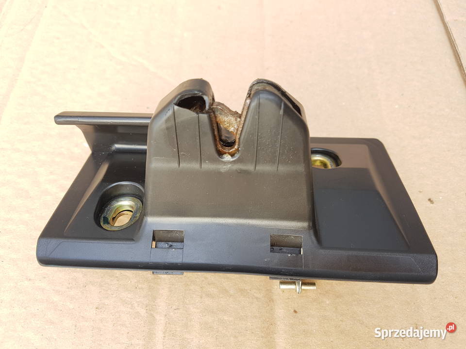 osłona zamka bagażnika Mercedes W208 CLK Karoseria Gdańsk