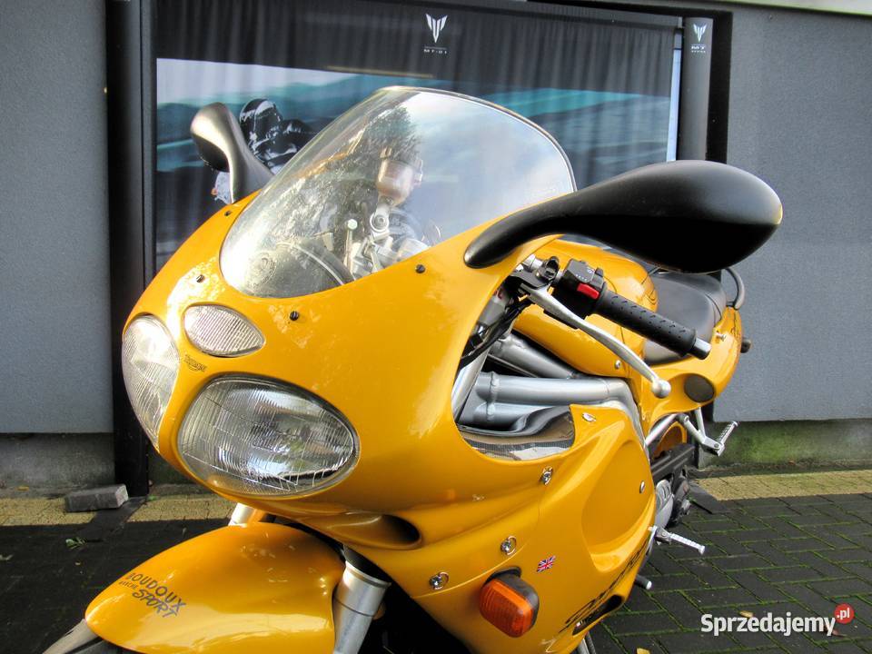 Triumph Daytona T595 955i Oferuję dowóz łódzkie Kutno