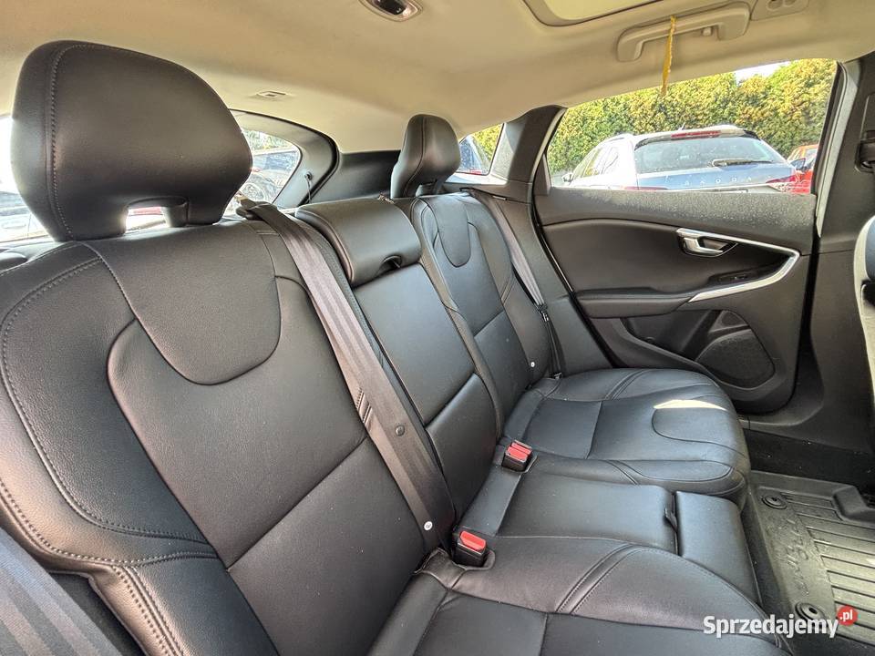 Volvo V40 GWARANCJA światła przeciwmgielne Motoryzacja Paniówki