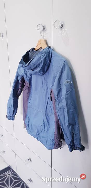 Wielosezonowa sportowa kurtka Campus Dąbrowa Górnicza