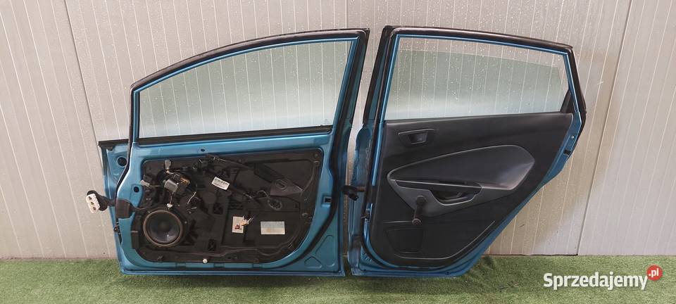 DRZWI PRAWY TYŁ FORD FIESTA MK7 LAK 99 Międzychód