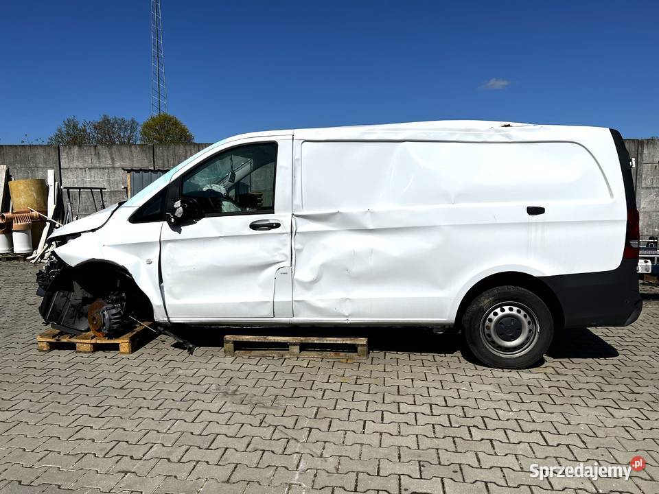 Meredes Benz Vito 2022 powypadkowy Boruja Kościelna