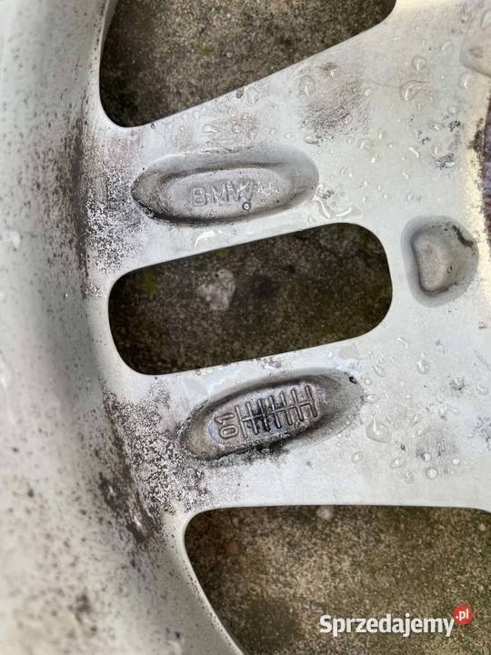 Felgi aluminiowe 15 BMW Średnica 15" sprzedam