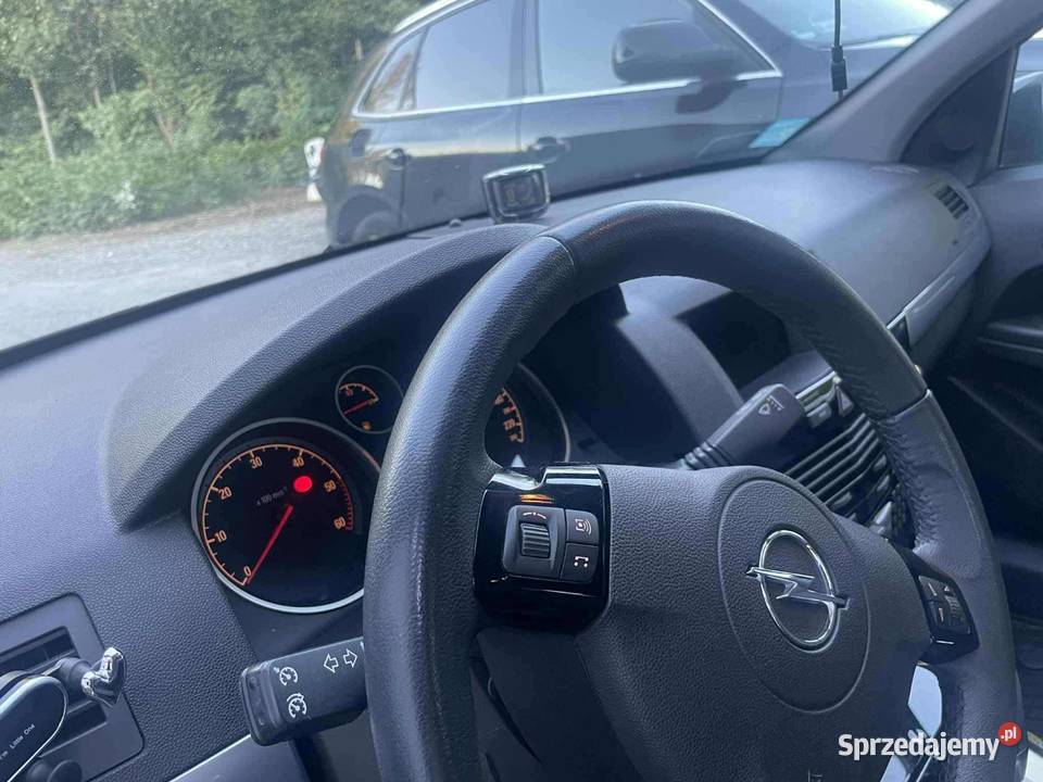 Opel Astra H 19 CDTI 140 AUTOMAT światła do jazdy dziennej Krosno