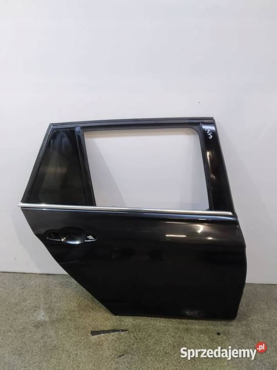 DRZWI PRAWE TYŁ KOMBI TOURING CZARNE Bmw Seria 3 osobowe