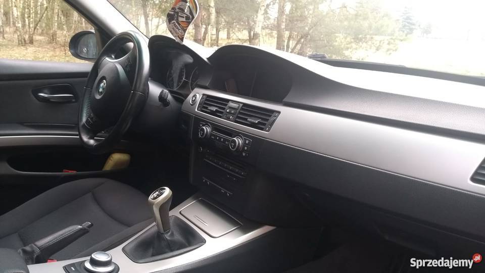 BMW E90 320i Myślina