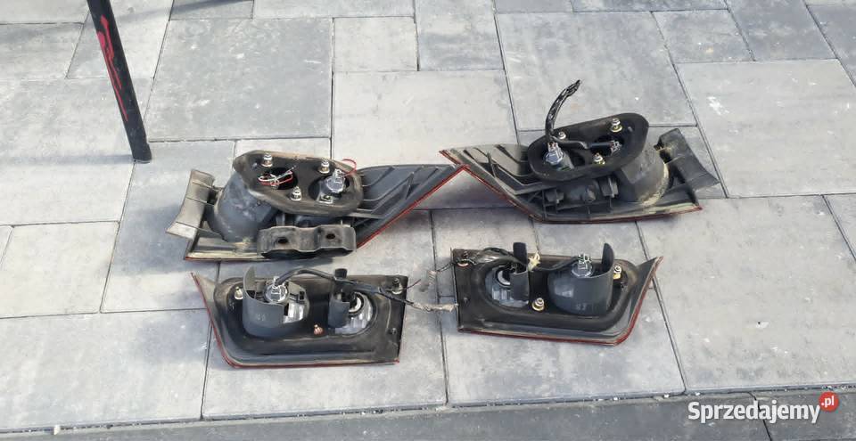 Lampa tył prawa lewa narozna do klapy honda
