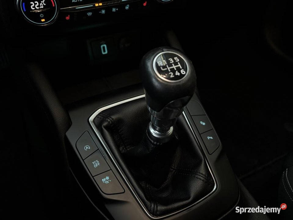 FORD Focus 2020r Titanium Pakiet Zimowy diesel Focus mazowieckie Warszawa