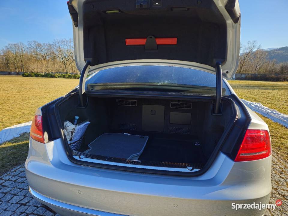 Audi A8 Long 42 370 światła LED A8