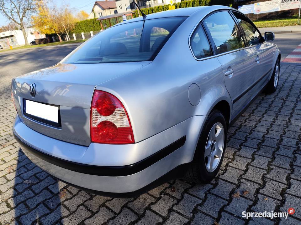 Volkswagen Passat B5 FL 16 2001 Niski Przebieg sprzedam