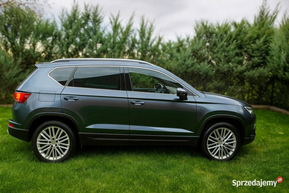 Seat Ateca szary Sadlno