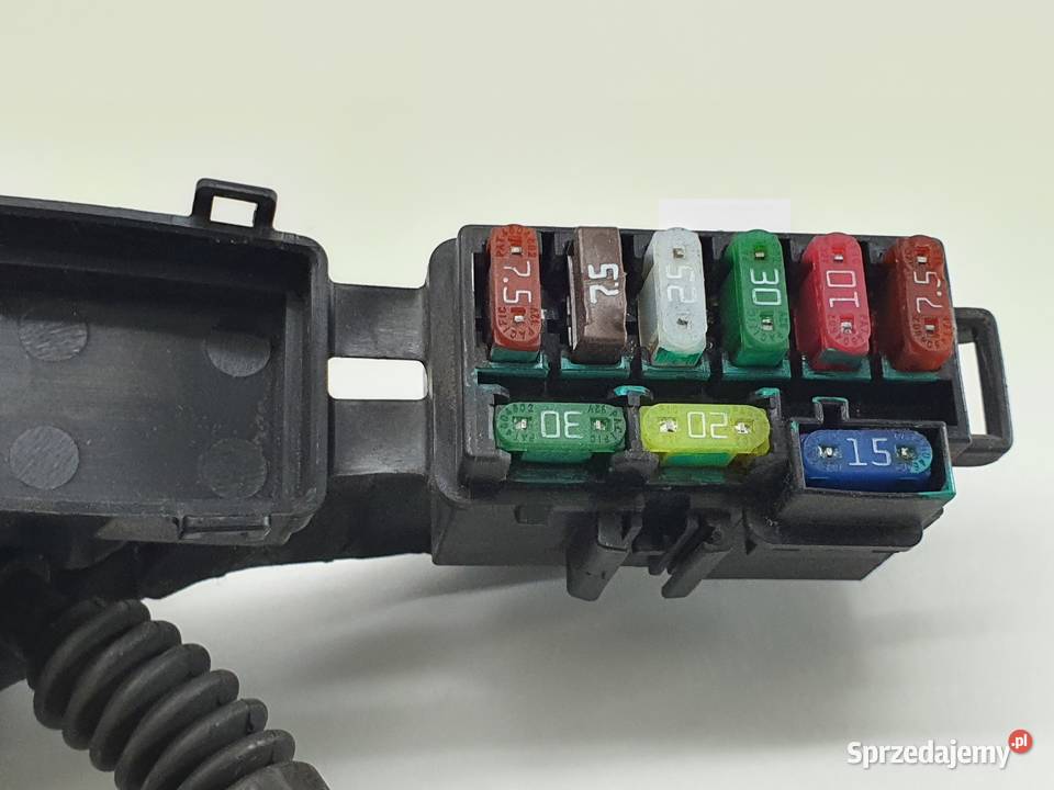 SKRZYNKA PUSZKA BEZPIECZNIKOW WTYCZKA DUCATI Janowice