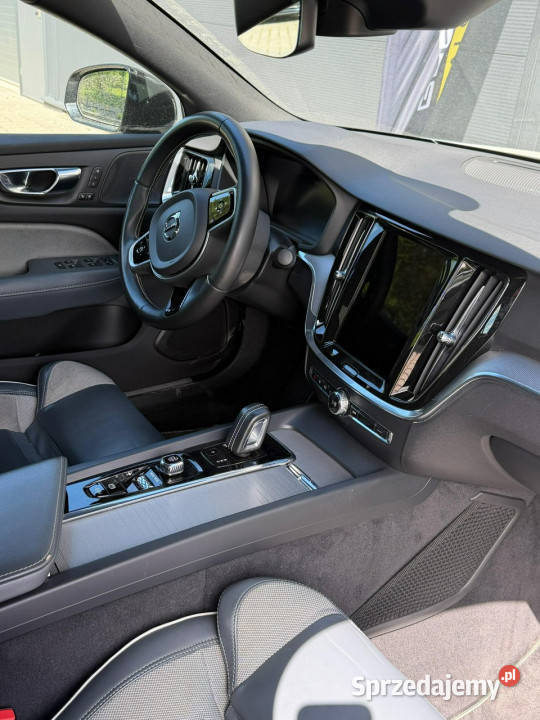 Volvo S60 R Design LEDY Harman Kardon Kamera Zarejestrowany w Polsce Samochody osobowe Dębogórze