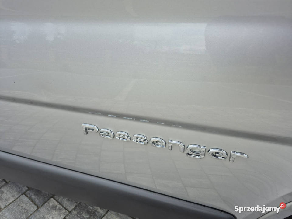 Renault Trafic LONG 9 osobowy PASANGER 115 lakier metallic lubelskie