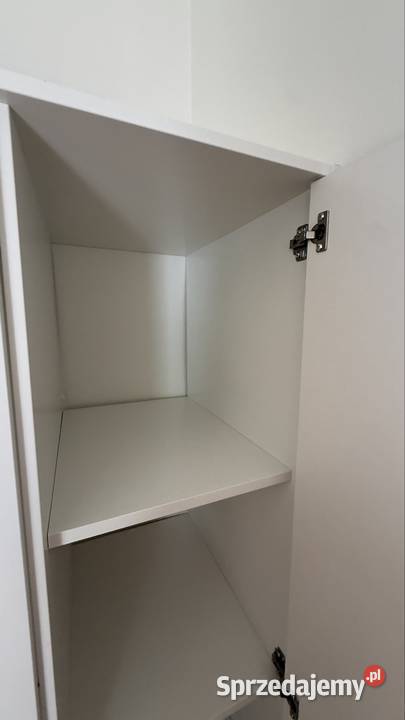 Biała szafa IKEA
