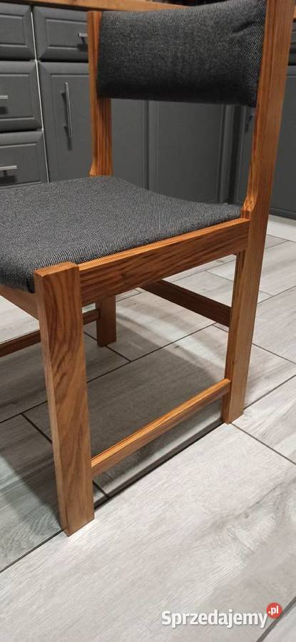 Krzesła dębowe tapicerowane 45cm Skurowa sprzedam