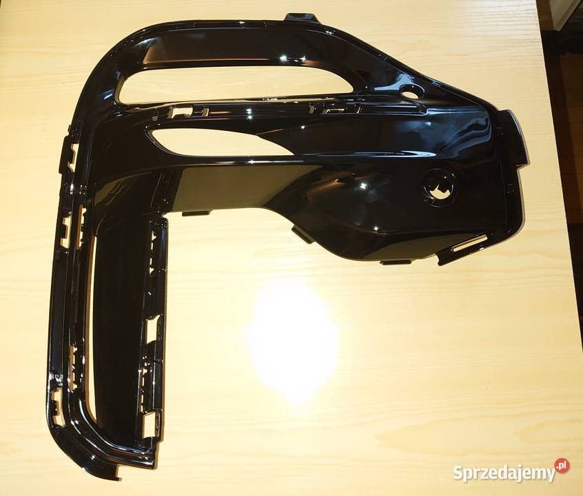 Kratka zaślepka maskownica zderzaka halogenu BMW osobowe Warszawa