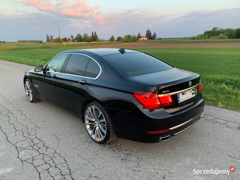 Wynajem BMW 7 do ślubu i na wesele Rzeszów