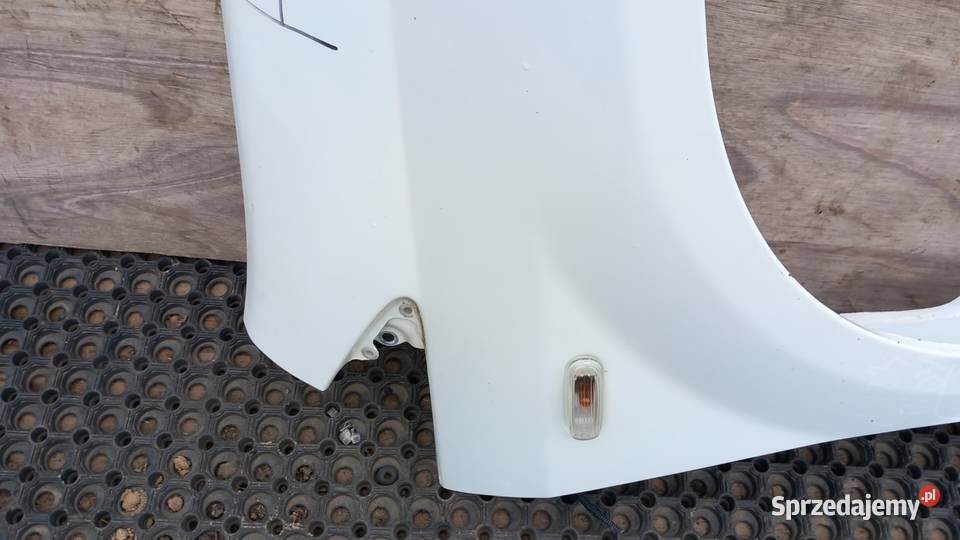 FIAT GRANDE PUNTO BŁOTNIK PRZÓD PRAWY 296 Zbierkowo