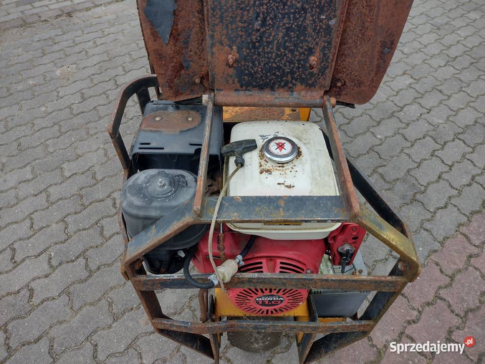 Mini wóz paszowy paszowóz samojezdny vmt 3 Sośno