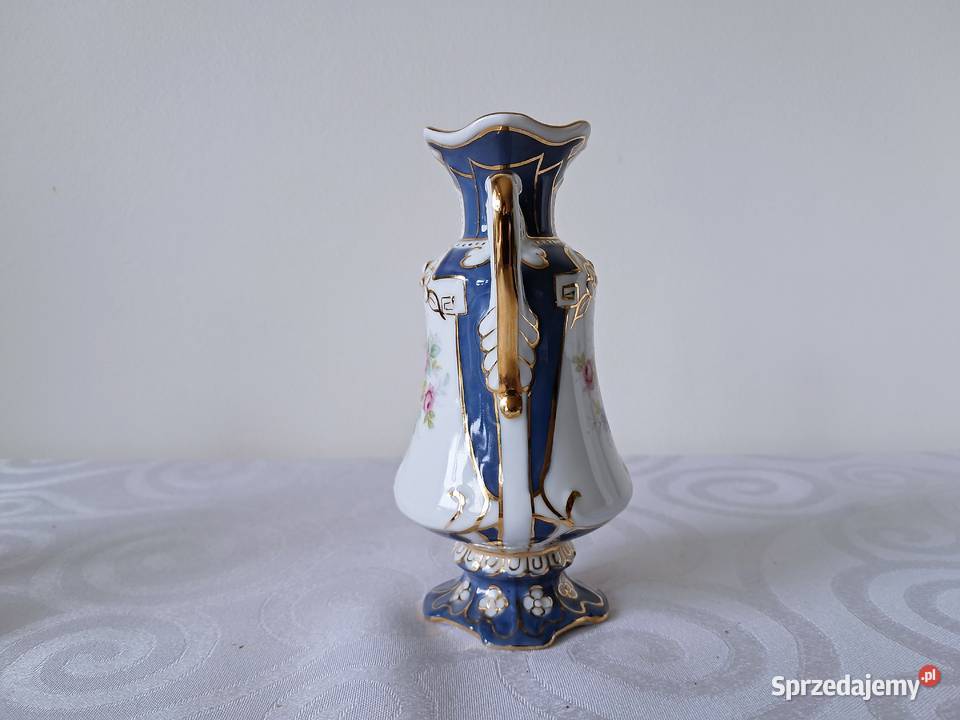 Porcelanowy wazonik niebieski Royal dux Bohemia Strzelce Krajeńskie
