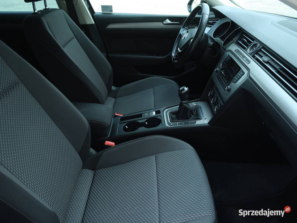VW Passat 16 TDI isofix