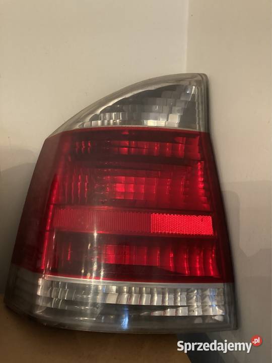 Lampa lewa tylna Opel Vectra C śląskie Częstochowa