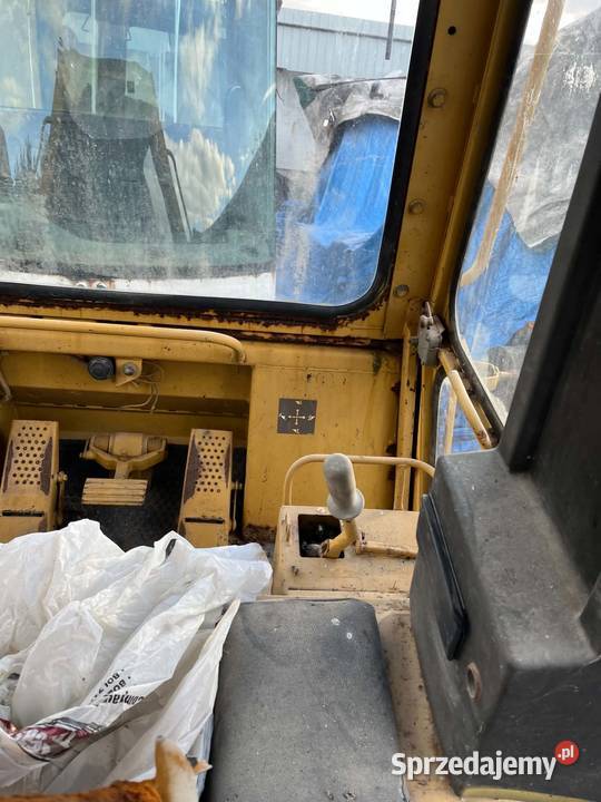 Kabina operatora ładowarka cat caterpillar Biały Dunajec