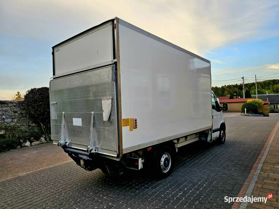 Renault Master 25 DCi 120 Kontener z Windą Klima Zagnańsk