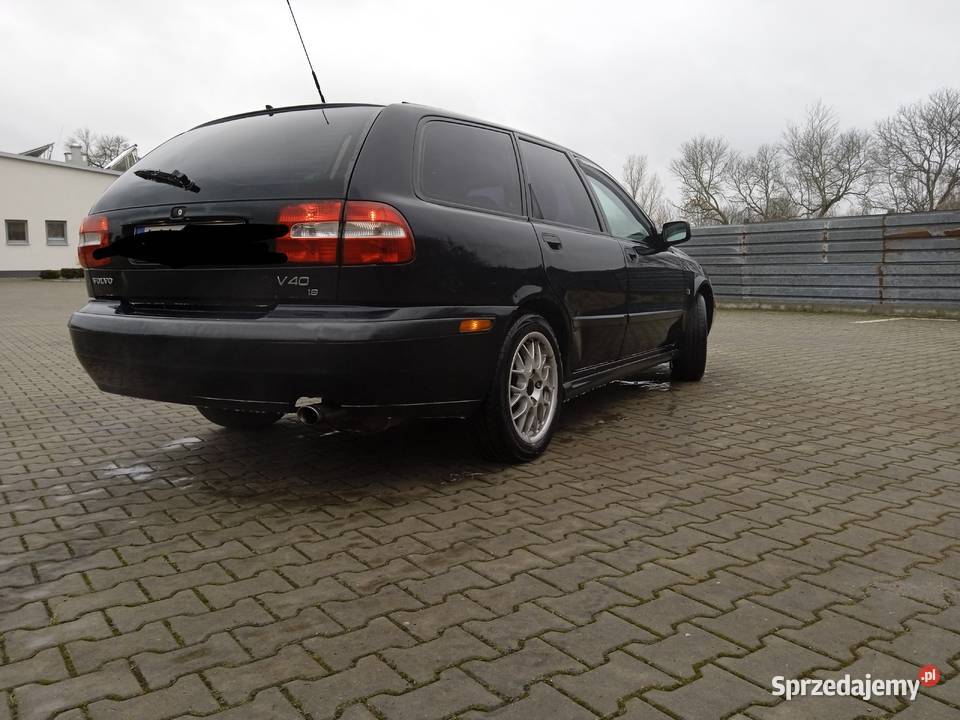 Volvo V40 18 BG 2000r pewne auto doinwestowane