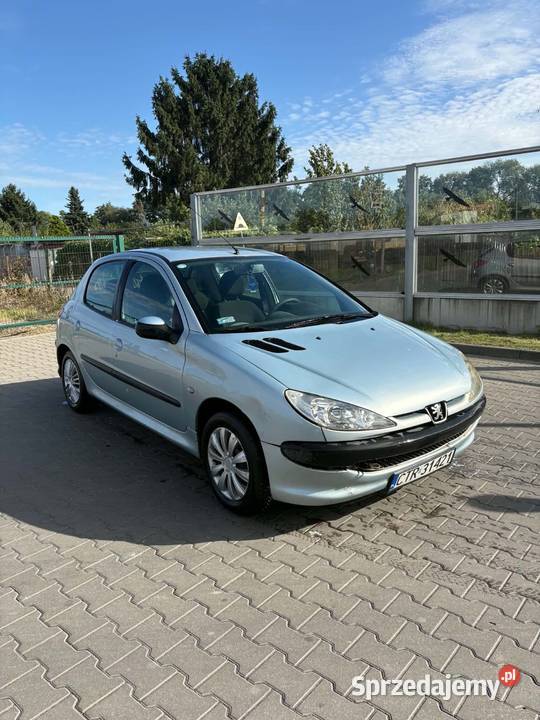 peugeot 206 11 Rok produkcji 2005 Toruń