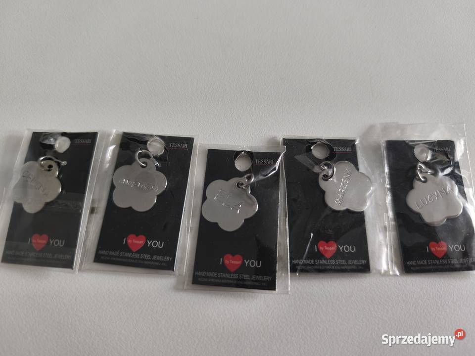 WisiorekBrelok kwiatek z imieniem Roskosz