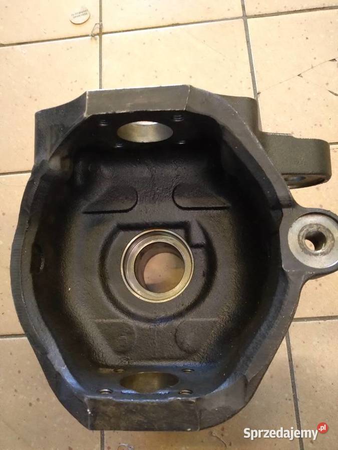 Zetor obudowa zwolnicy Carraro lewa 930289 Układ kierowniczy i oś przednia kujawsko-pomorskie