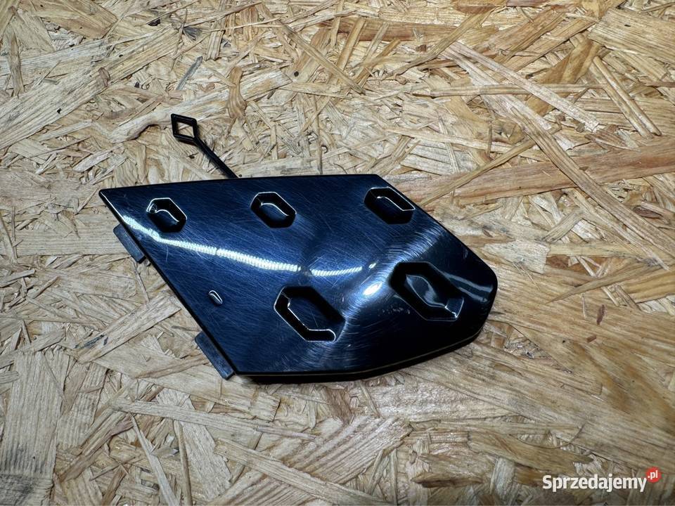 Zaślepka haka zderzaka tył BMW 2 u06 mpakiet Pozostałe Sieraków