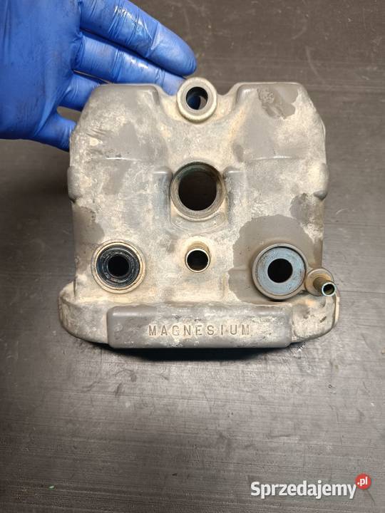 Pokrywa głowicy dekiel kapa silnik części Suzuki Pokrywy i osłony silnika małopolskie sprzedam