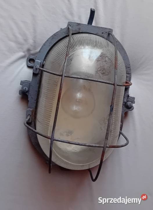 Lampa przemysłowa tzw kanałowa ZAOS PRL Oprawa wielkopolskie Koźminek