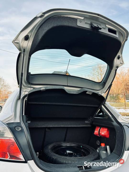 Opel Astra H GTC 16 bengaz Rok produkcji 2007 Radomsko sprzedam