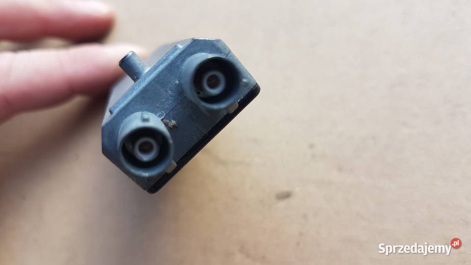 AUDI WZMACNIACZ ANTENOWY 4F9035225A Skarżysko-Kamienna