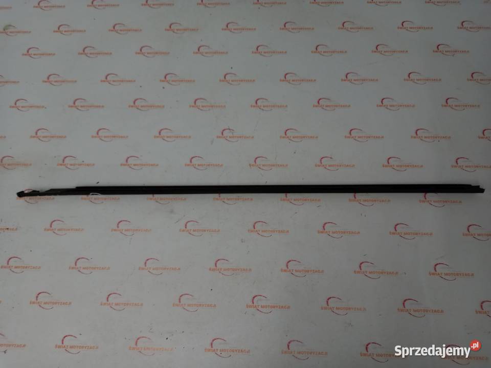 MITSUBISHI L200 07r Listwa zgarniająca prawy Listwy i nakładki Kielce