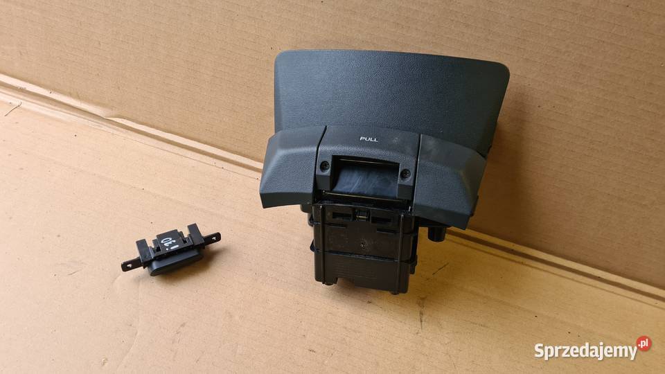 Hyundai I30 cw 1 Lift schowek półka pod radio Legnica