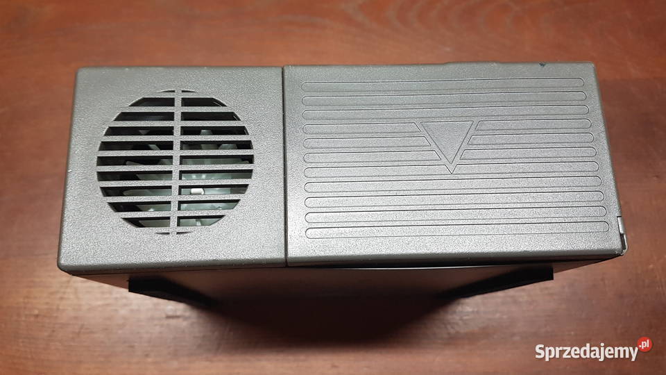 oryginalny kompresor do kół Audi A5 Kanistry, lejki i pompki