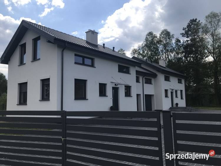 BLIŹNIAK W BORÓWCU POD KÓRNIKIEM Borówiec