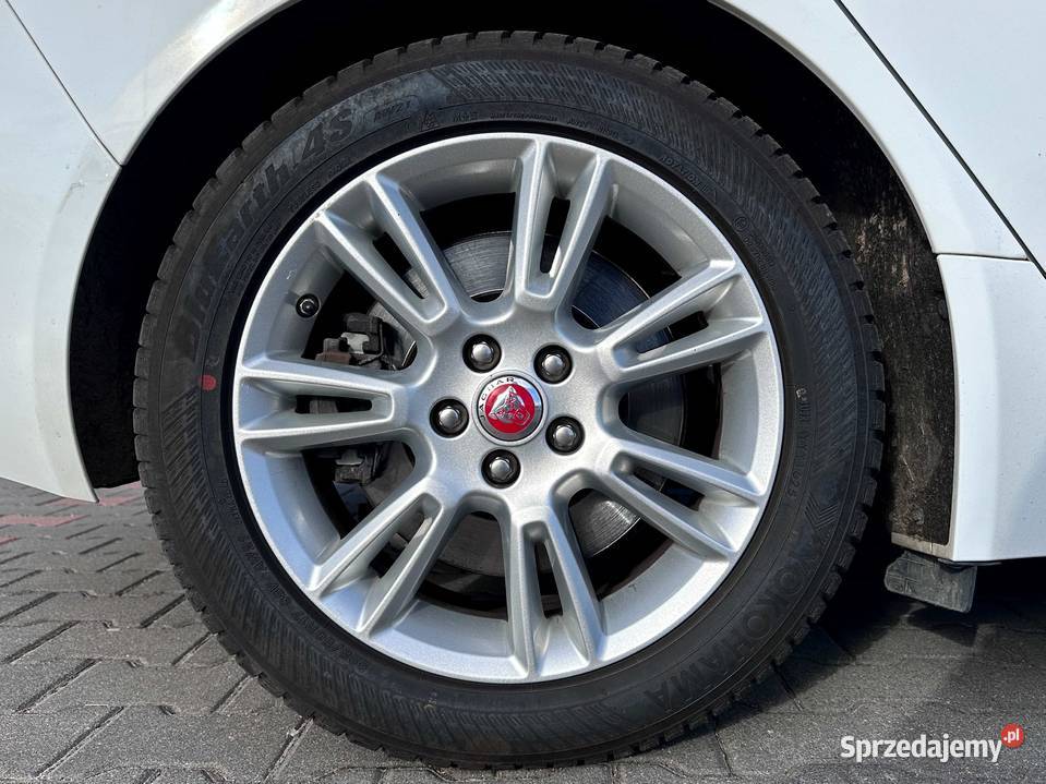 Jaguar XE 2018 20 250 automat wymianie rozrządu Białystok