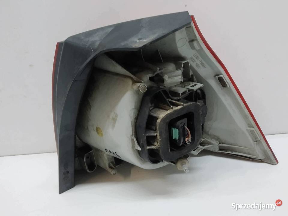 LAMPA TYŁ LEWA 5D HB VW Volkswagen Golf V Lampy tylne sprzedam