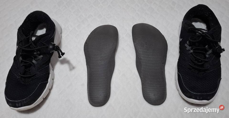 Buty sportowe chłopięce Nike 355 23 czarne Rozmiar 35 Czeladź