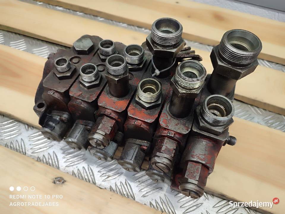 Rozdzielacz hydrauliczny COMMERCIAL HYDRAULICS wielkopolskie Wilkowo sprzedam