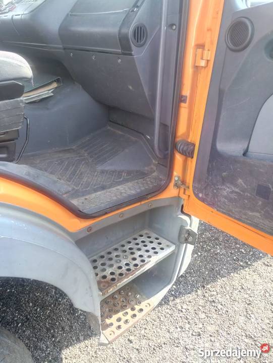 KABINA MERCEDES ATEGO 152818232528 ciężarowe Rzędowice sprzedam