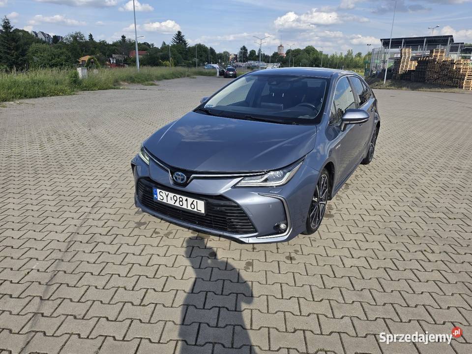 Toyota Corolla 18hybryda 1walsciciel FV23 śląskie Piekary Śląskie